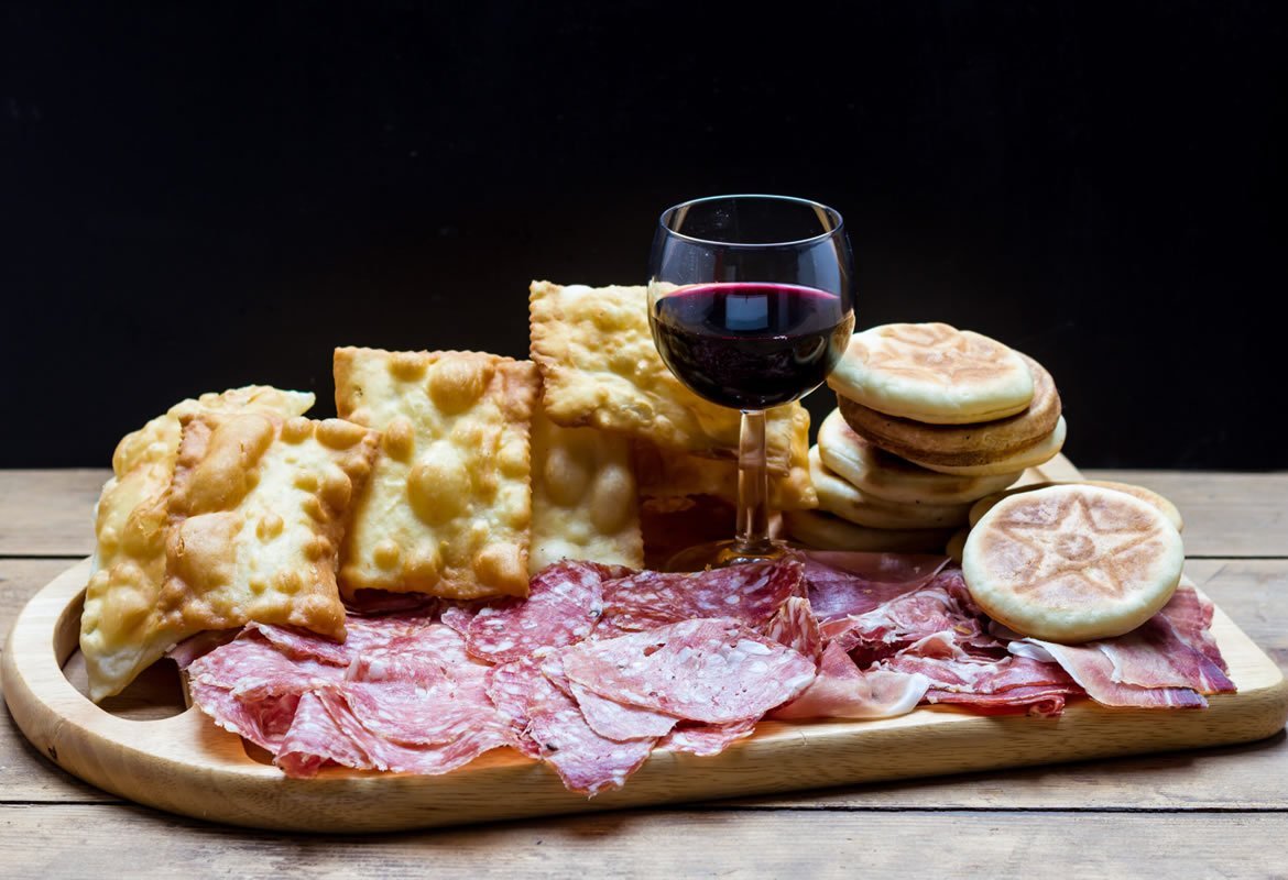 Traditional Bolognese Flat Bread Crescentine and Tigelle