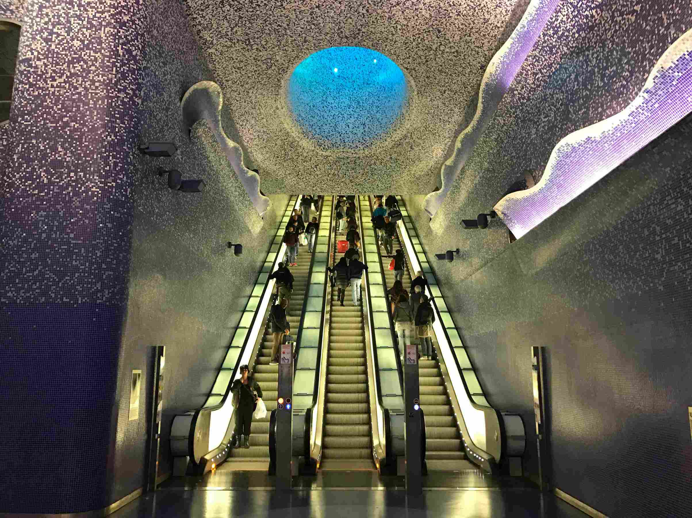 Stazione di metro Via Toledo Napoli