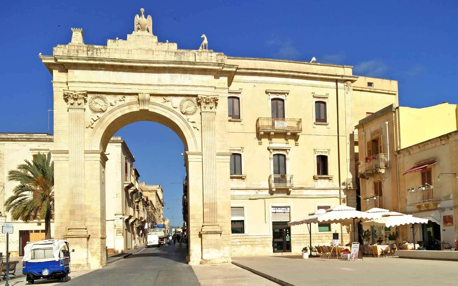 Porta Reale